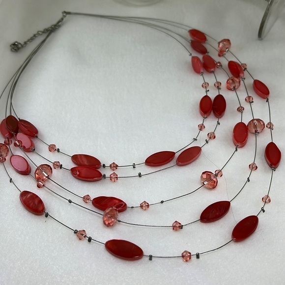 Multi strand coral color beaded necklace - Picture 2 of 4